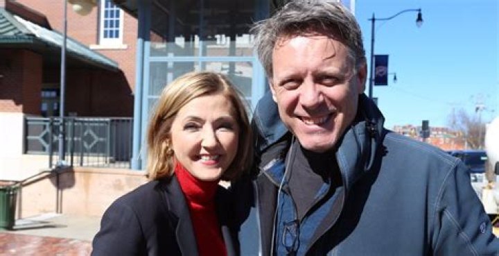 Did Chris Jansing Get Married? Unpacking Public Curiosity About a News Icon